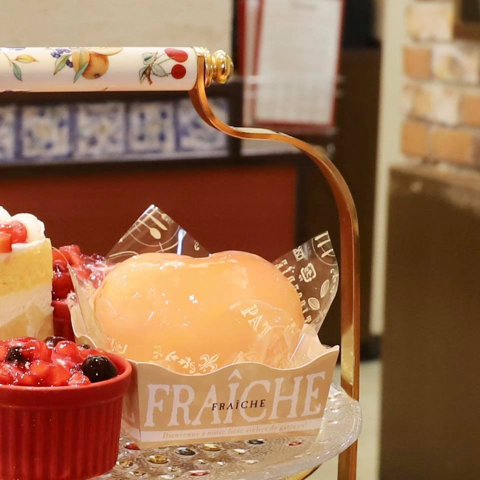パティスリーヒラノ(cafe HIRANO) ケーキ・タルト 桃丸ごとコンポート