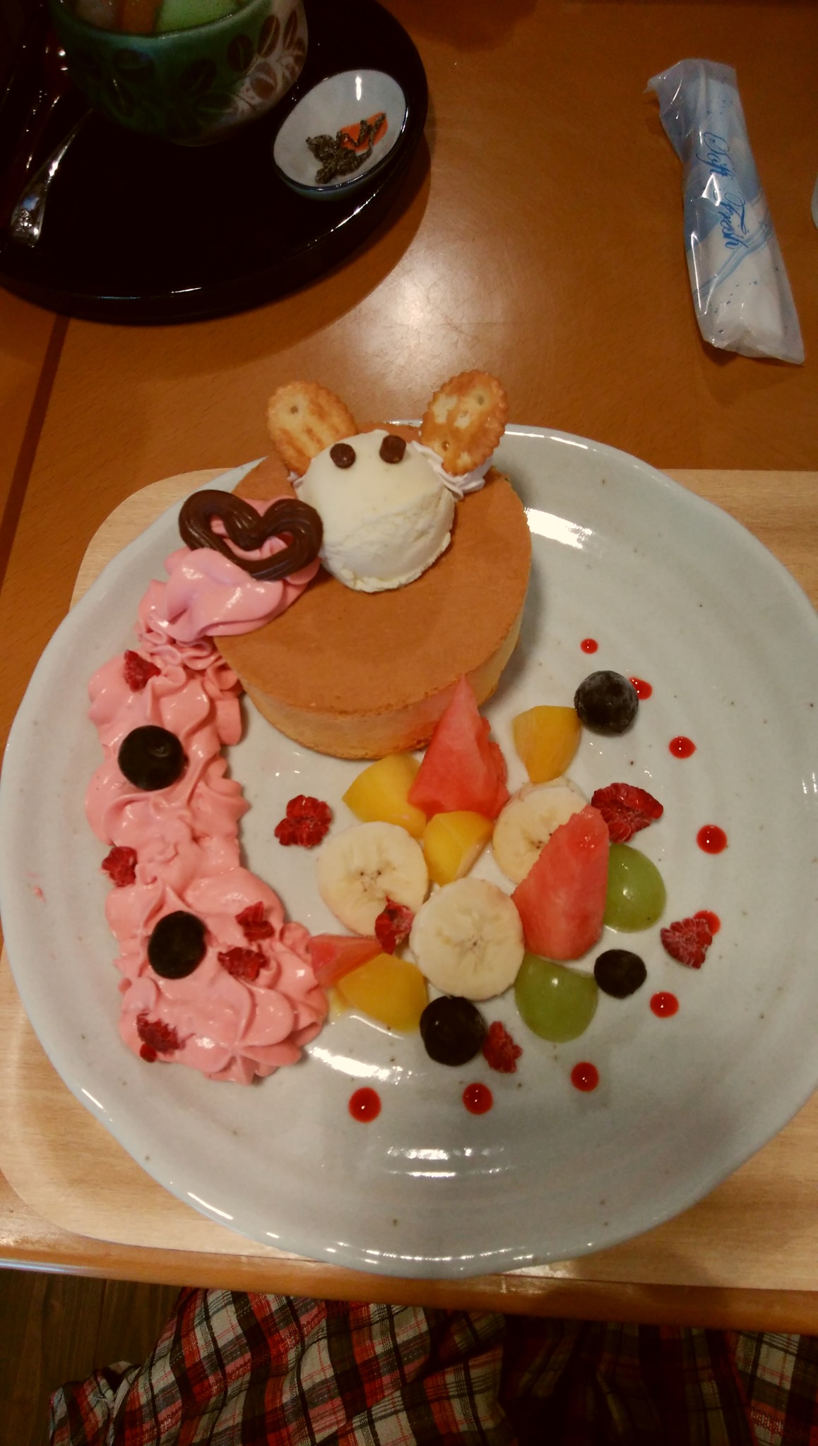 甘味処 雪屋 Conco(ユキヤコンコ) あんみつ,スフレ あんみつと&ラズベリーのエスプーマ添えのチーズスフレ