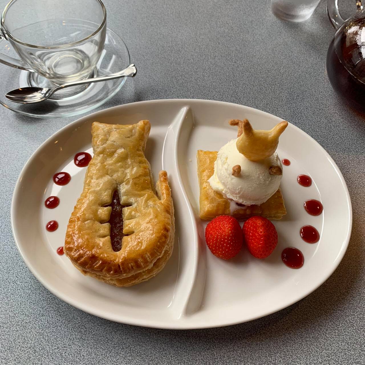 隠れ家カフェ ガーディアン パイ,アイス・ジェラート にゃップルパイ&にゃイス