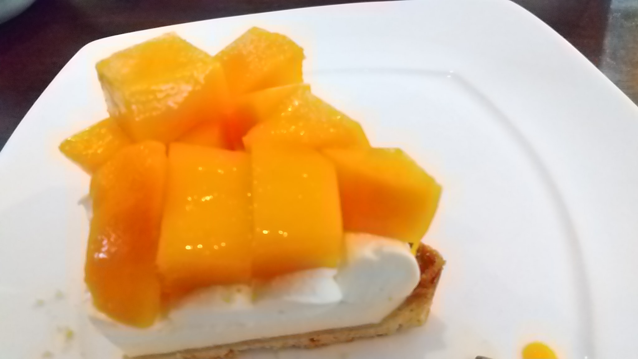 cafe VALEUR（カフェ ヴァルール）&nbsp;プリン,ケーキ・タルト&nbsp;マンゴープリンにマンゴータルト