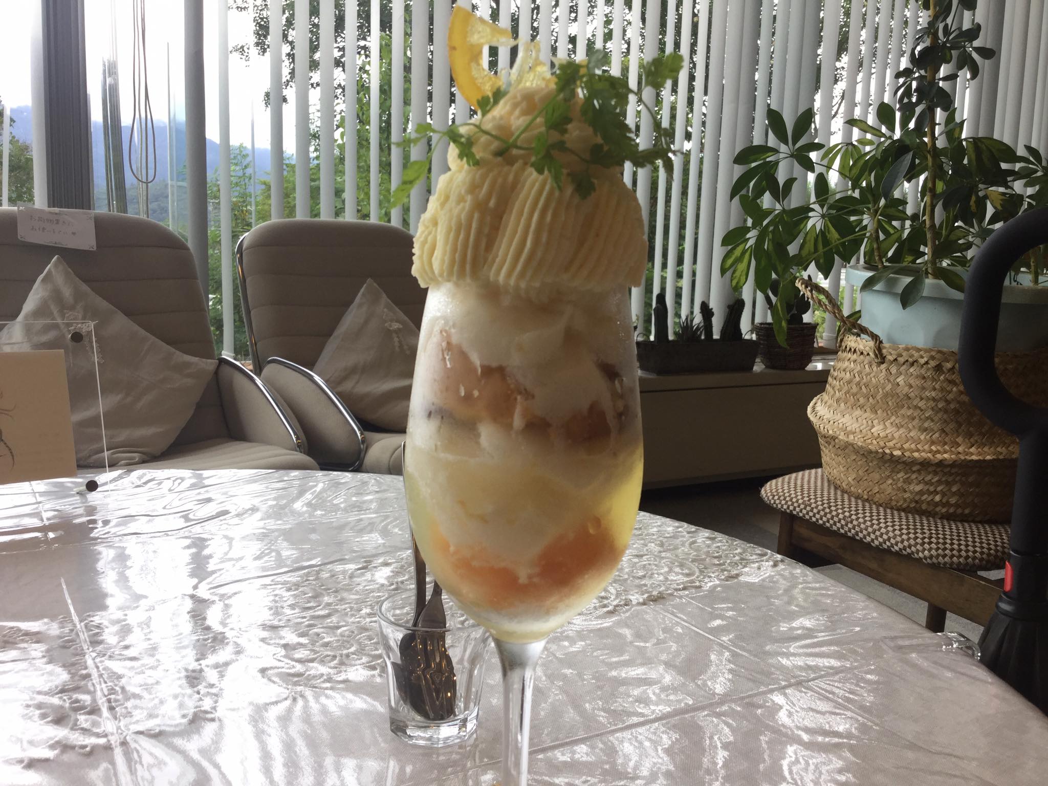 カフェぴろきち パフェ・サンデー ぱふぇシトロン