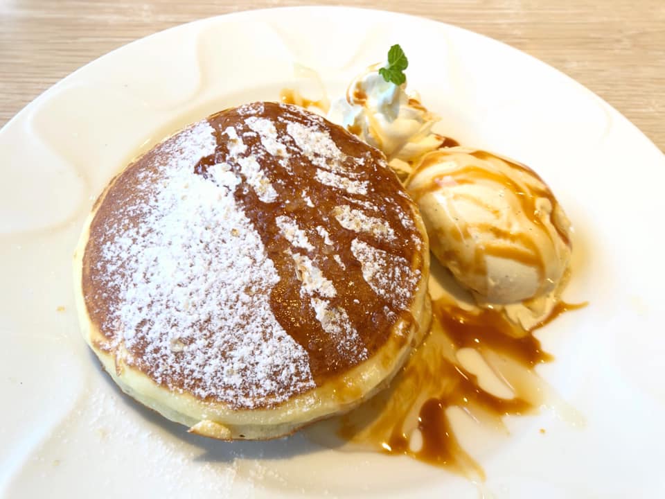 デニーズ（Denny’s）&nbsp;パンケーキ&nbsp;キャラメルハニーパンケーキ