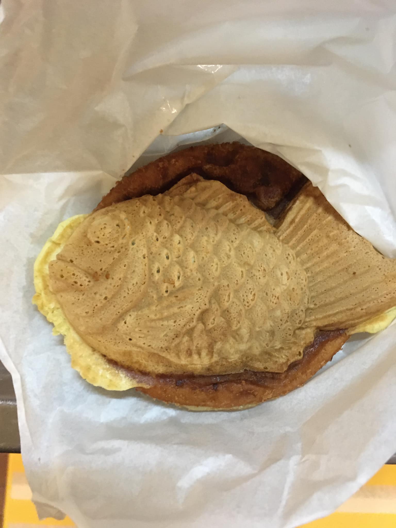 焼きたて屋 たい焼き カレーパンたい焼き&クリームチーズたい焼き