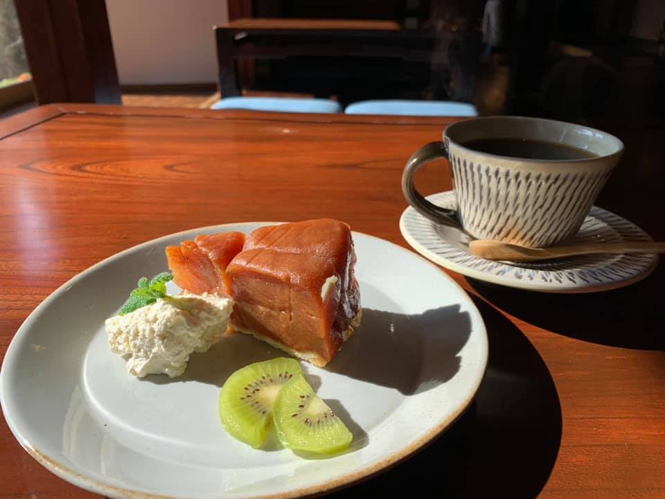CAFE 十三月(ジュウサンガツ) ケーキ・タルト タルトタタン