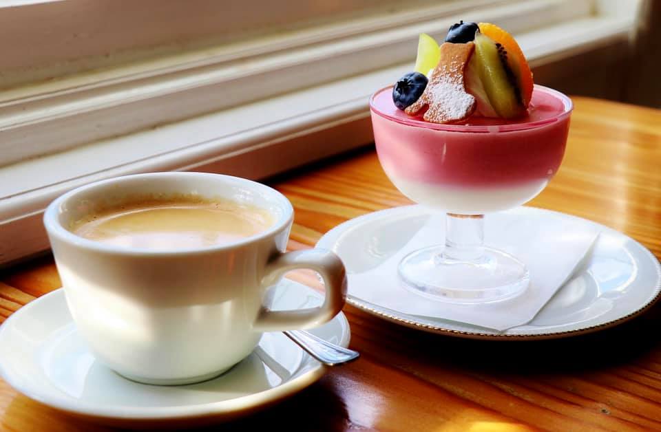 カワノホトリcafe&nbsp;ムース&nbsp;木いちごムースと珈琲