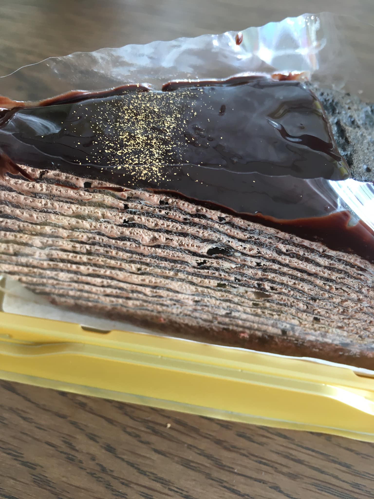 セブンイレブン ケーキ・タルト 生チョコミルクレープ