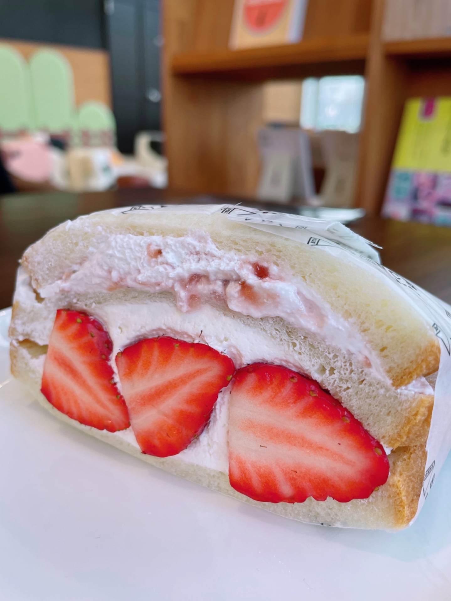 フルーツ&ブレッド サンチ サンド いちごサンド