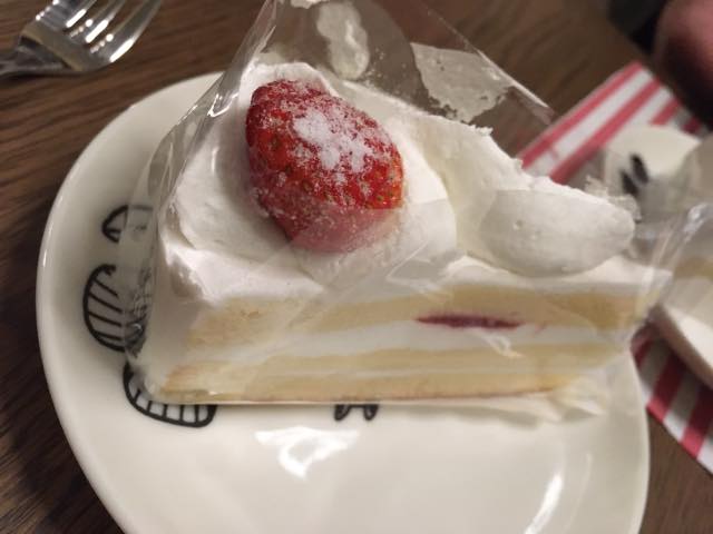 ファミリーマート(FamilyMart) ケーキ・タルト いちごのショート