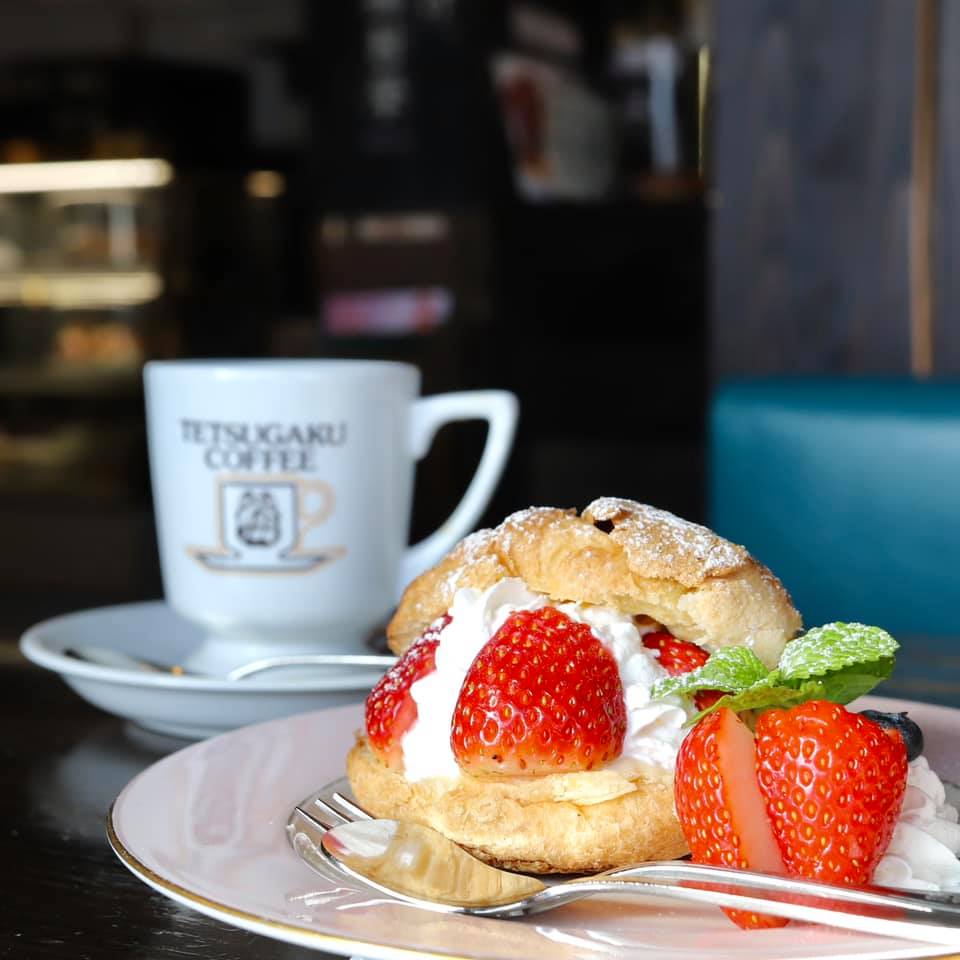 珈琲哲學(コーヒーテツガク) シュークリーム 苺シュークリーム