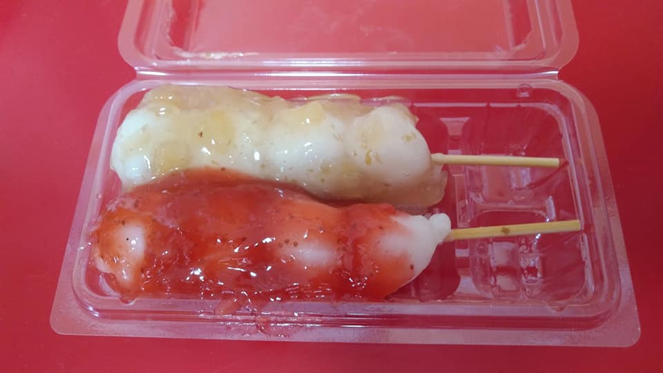 蔦屋本店（ツタヤホンテン）&nbsp;お団子&nbsp;復興リンゴを使ったお団子とイチゴのお団子