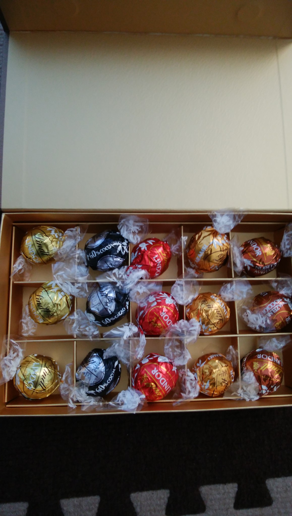 ながの東急百貨店(ナガノトウキュウヒャッカテン) チョコレート リンツのリンドール