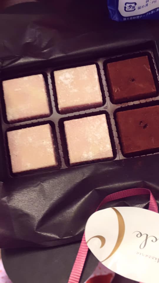 パティスリーセルクル（cercle）&nbsp;チョコレート&nbsp;苺生チョコ&生チョコ