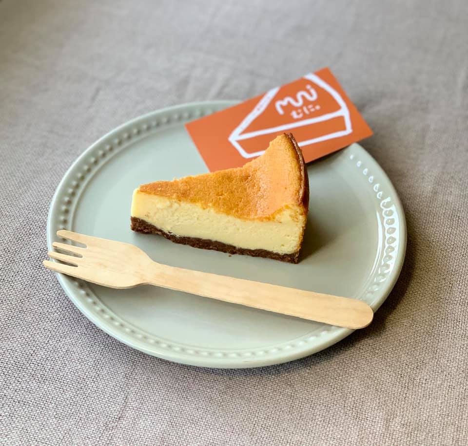 チーズケーキと雑貨のお店むに ケーキ・タルト ホワイトチョコレートのベイクドチーズケーキ
