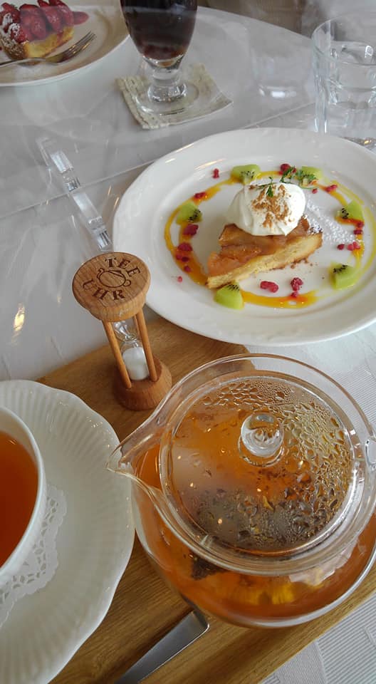 カフェぴろきち&nbsp;ケーキ・タルト&nbsp;キャラメルリンゴのタルトゥ