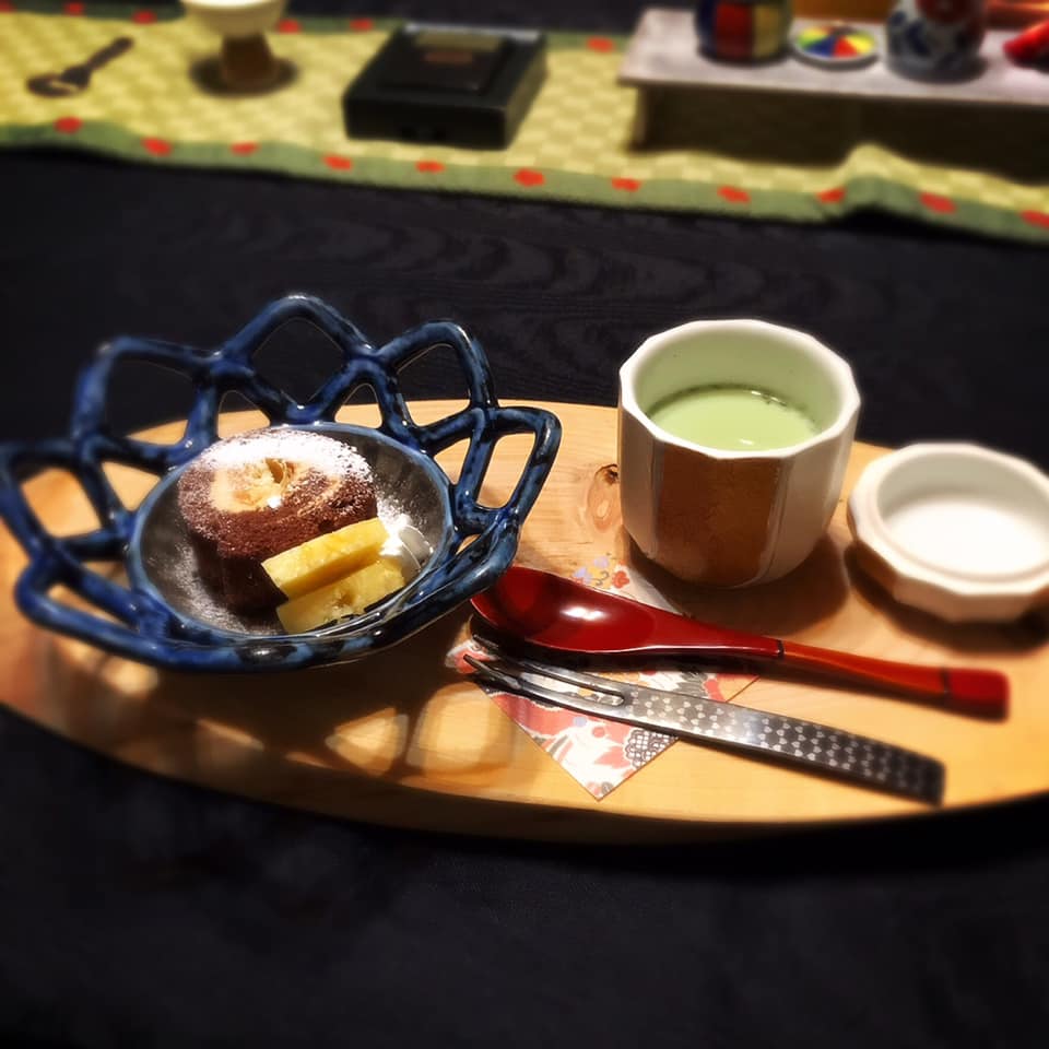 追分屋旅館(オイワケヤリョカン) ケーキ・タルト カットケーキ&抹茶ミルク
