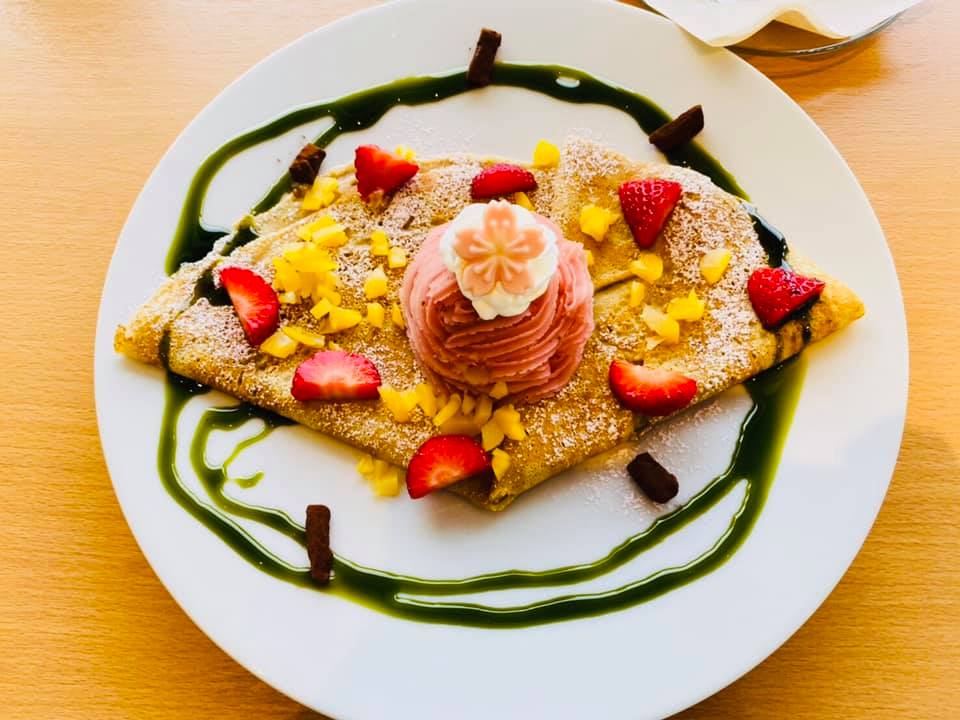 fruit & crepe do lette(フルーツ&クレープ ドレッタ) ガレット,パフェ・サンデー さくらモンブランガレット&パフェサクラ