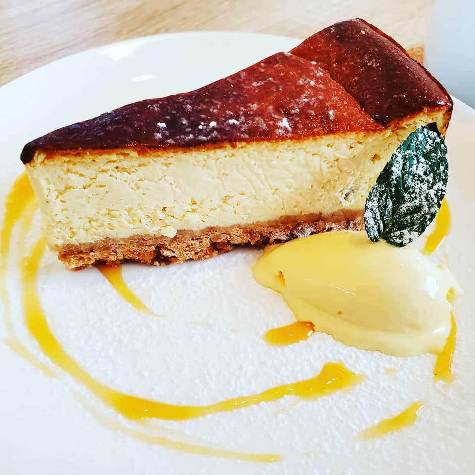 Cafe&dining Ruta.(カフェアンドダイニング ルタ) ケーキ・タルト アプリコットチーズケーキ