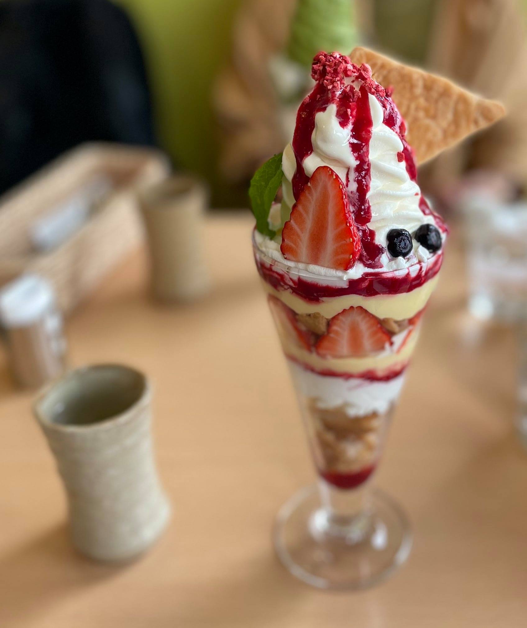 お茶元みはら胡蝶庵(コチョウアン) パフェ・サンデー イチゴ・ミルフィーユパフェ