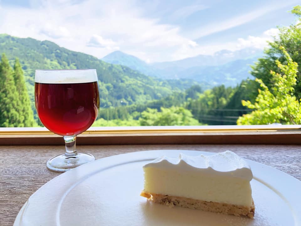 喫茶白月(キッサハクゲツ) チーズ・フロマージュ チーズケーキ