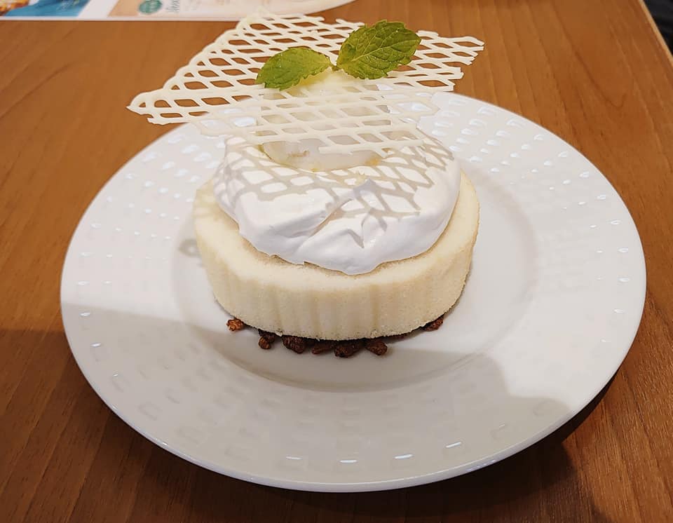 COCO’S(ココス) ロールケーキ 純白ロールケーキ&ラスカルのチーズケーキ