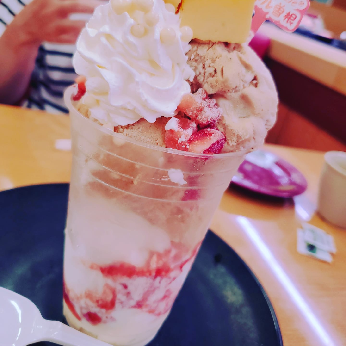 スシロー パフェ・サンデー ビックパフェ