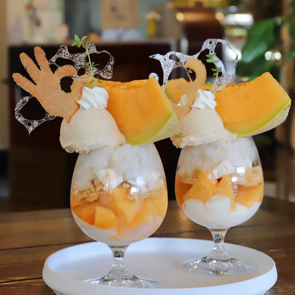 dessert&cafe Deko(デザート&カフェ デコ) パフェ・サンデー 夕張メロンパフェ