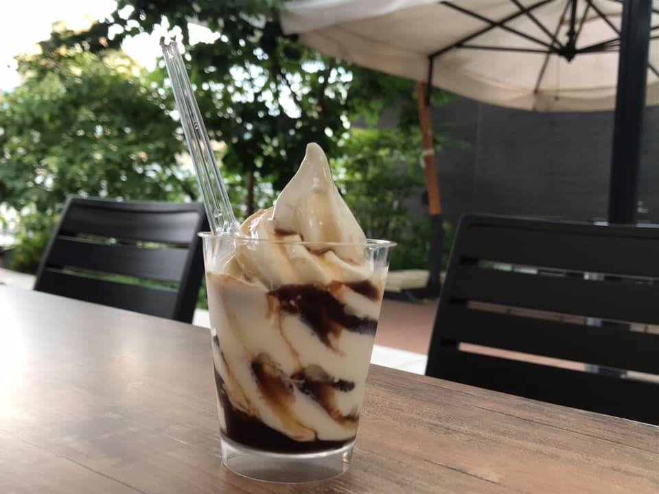 くらすわ&nbsp;ソフトクリーム&nbsp;黒酢のビネガーソフト