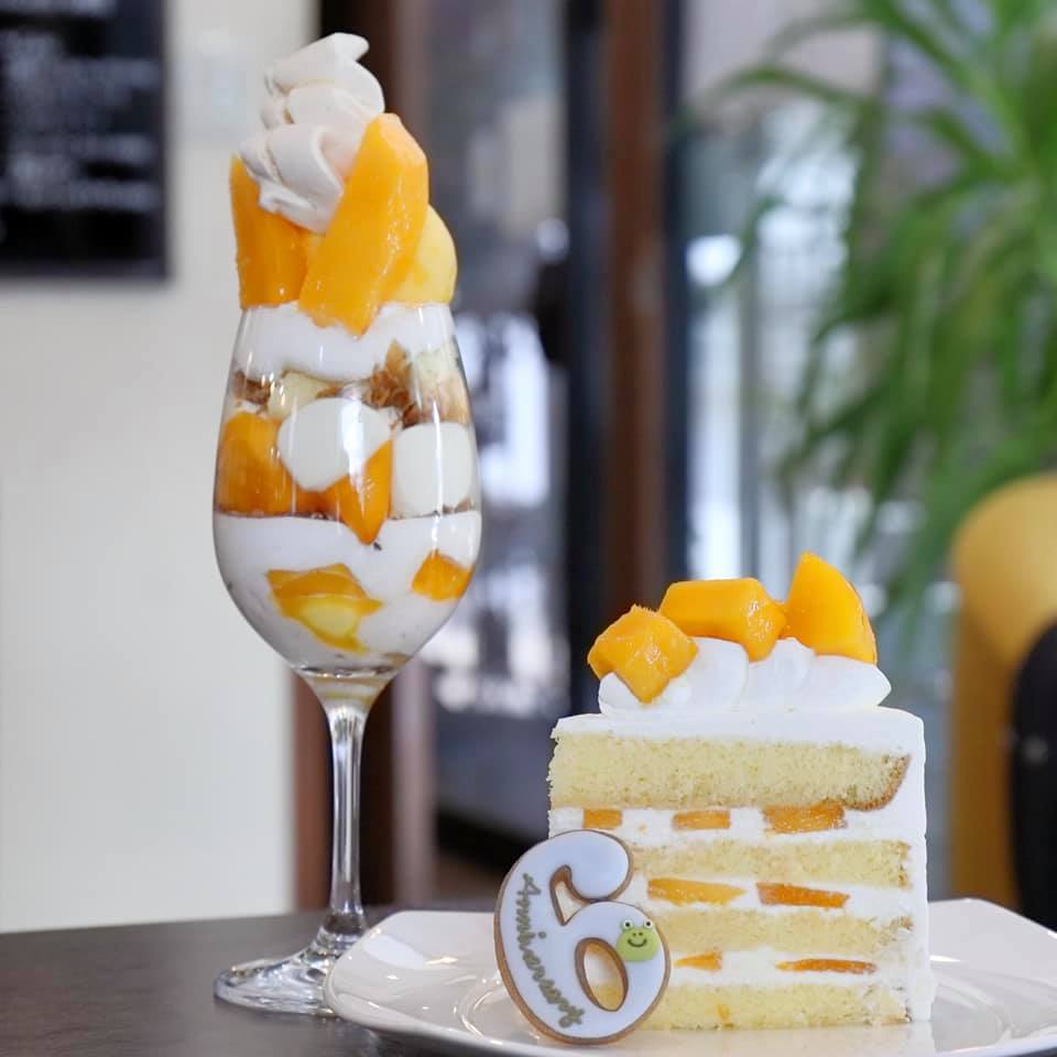 cafe VALEUR(カフェ ヴァルール) パフェ・サンデー,ケーキ・タルト マンゴーパフェ&ショート