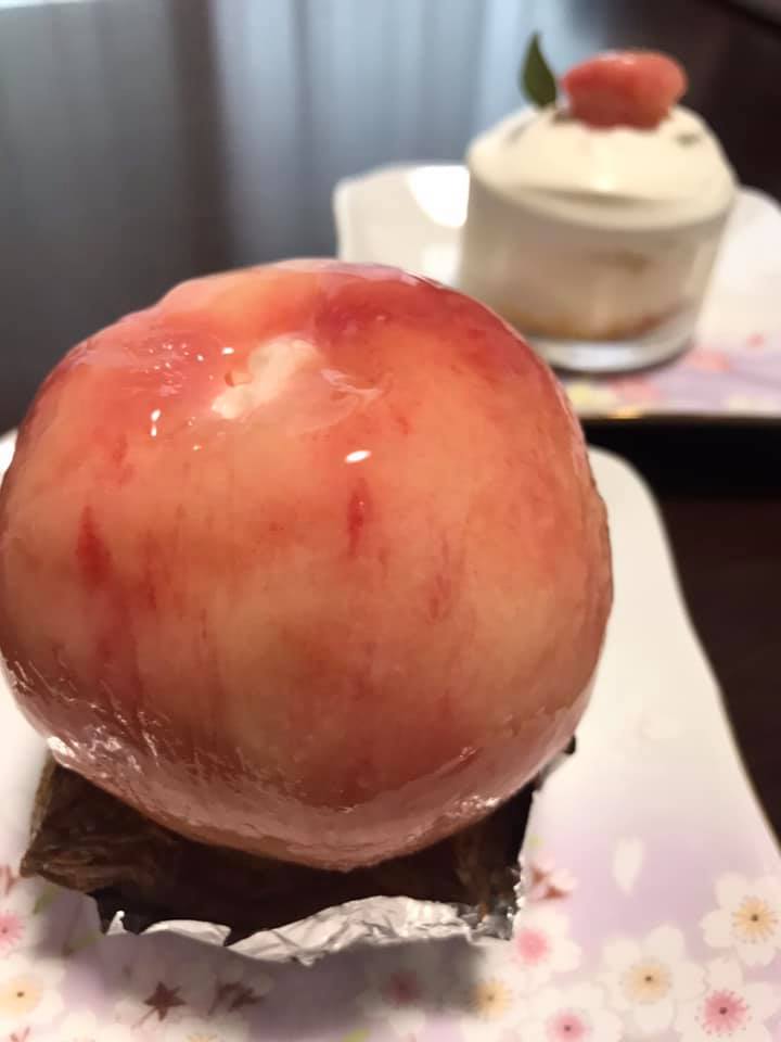 手作りケーキの店 Tarte(タルト) ケーキ・タルト 丸ごとピーチ&もものレアチーズ