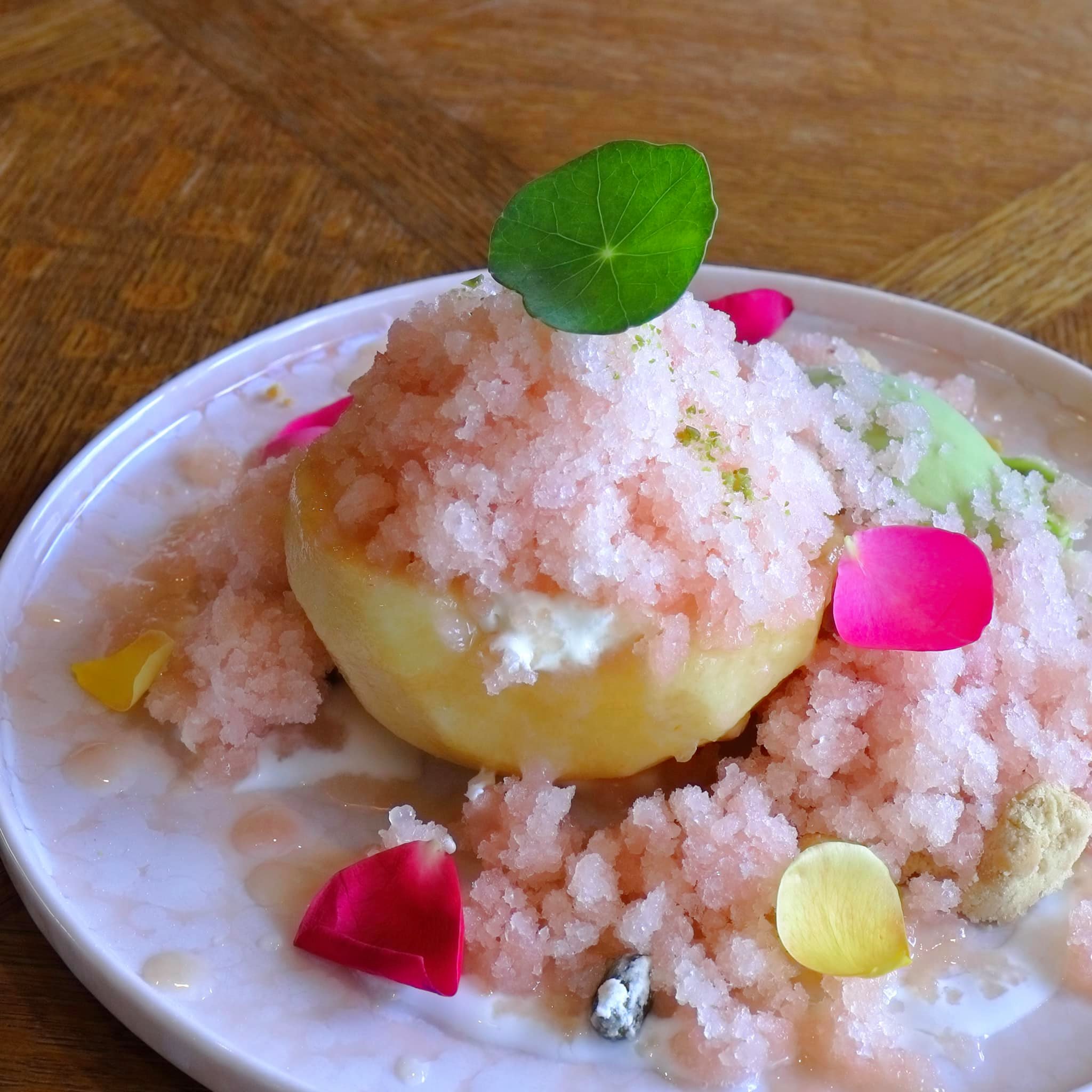dessert&cafe Deko（デザート＆カフェ デコ）&nbsp;シャーベット&nbsp;桃太郎