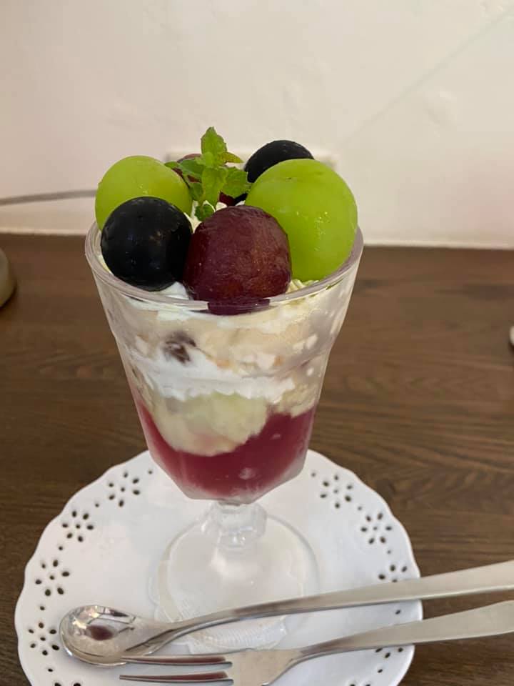 Cafe Patra(カフェパトラ) パフェ・サンデー ぶどうパフェ