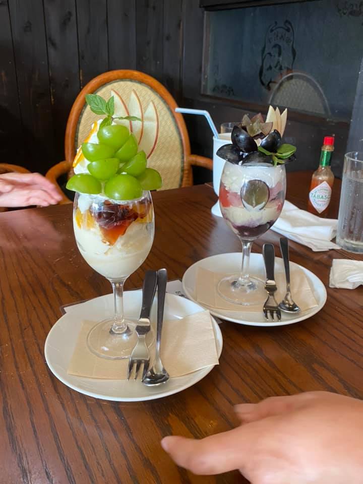 珈琲哲學(コーヒーテツガク) パフェ・サンデー 旬のぶどうパフェ