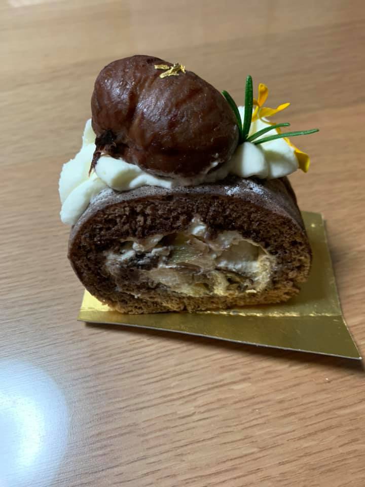 小さなパン屋 ココノカ ロールケーキ 栗のロールケーキ