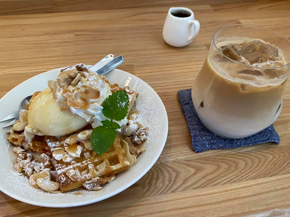 Cafe bosso(カフェ ボッソ) ワッフル ワッフル メープルナッツ