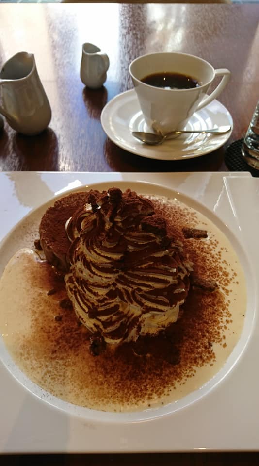 リストランテ イニツィア・ラ・クチーナ パンケーキ ティラミスパンケーキ&モンブランケーキ