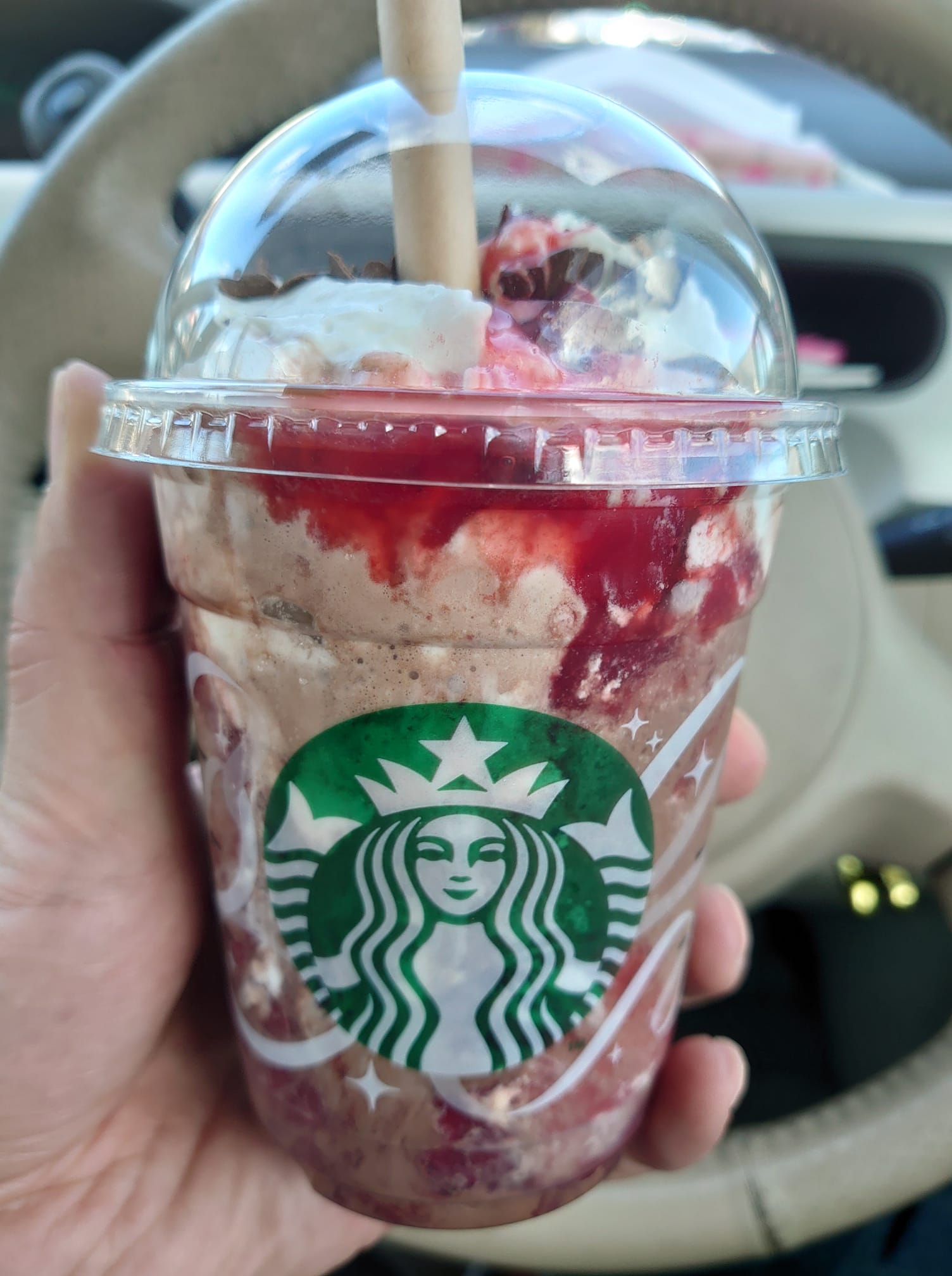 スターバックス コーヒー ジャパン（Starbucks Coffee Japan）&nbsp;チーズ・フロマージュ&nbsp;チョコレートストロベリーフェスティブフラペチーノ