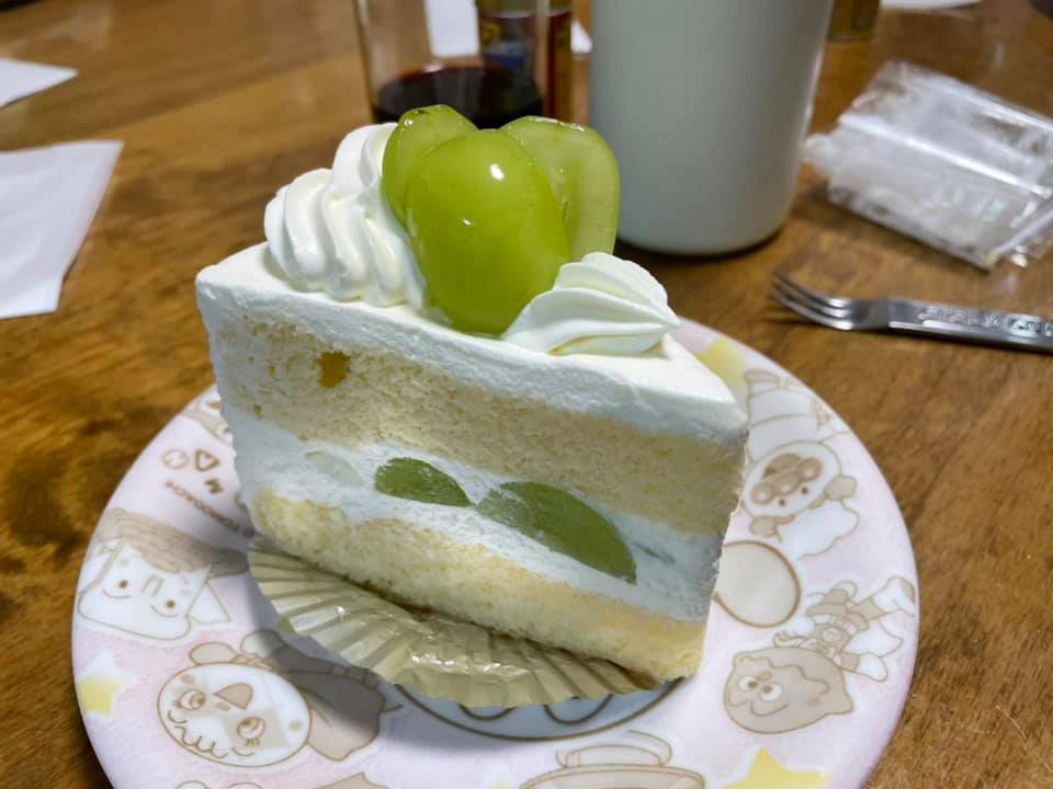 菓子工房クローバー ケーキ・タルト シャインマスカットのショートケーキ