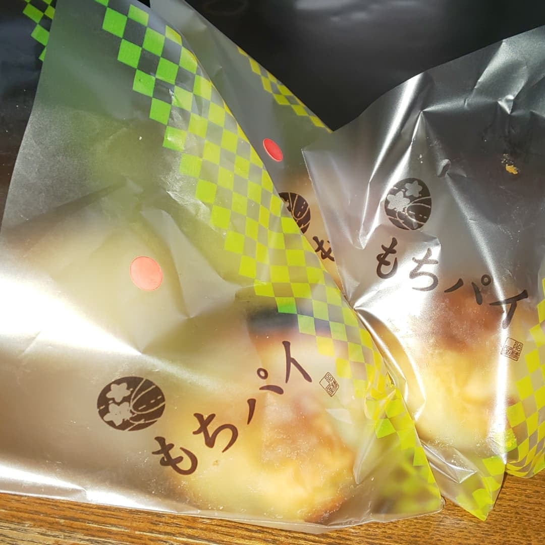 船橋屋(フナバシヤ) パイ,どら焼き もちパイと山塩バターどら焼き