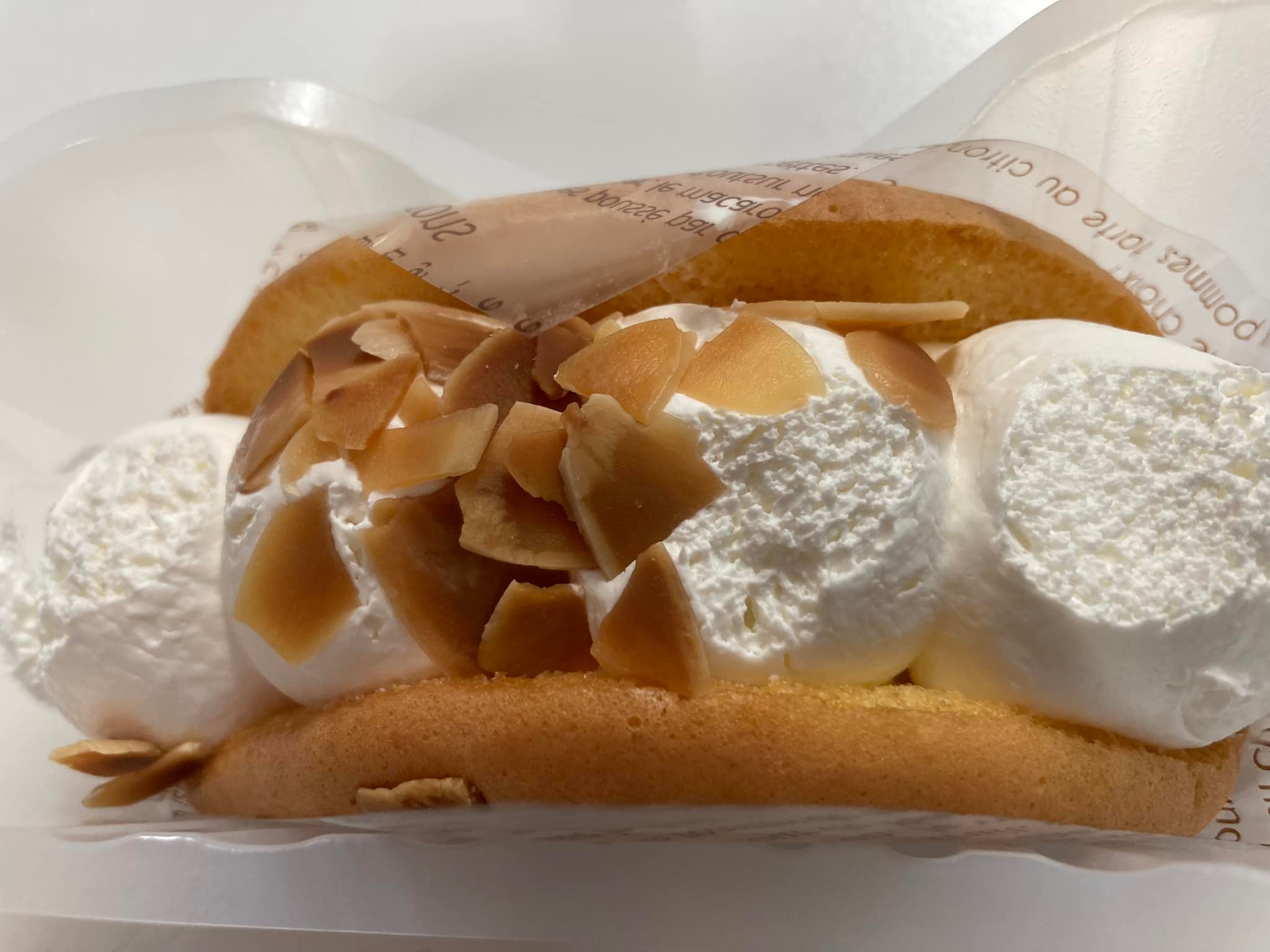 ファミリーマート(FamilyMart) オムレット ふわふわケーキオムレット