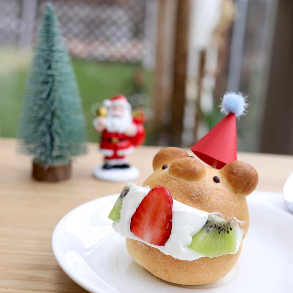 カフェ プセット パン くまさんのマリトッツォ