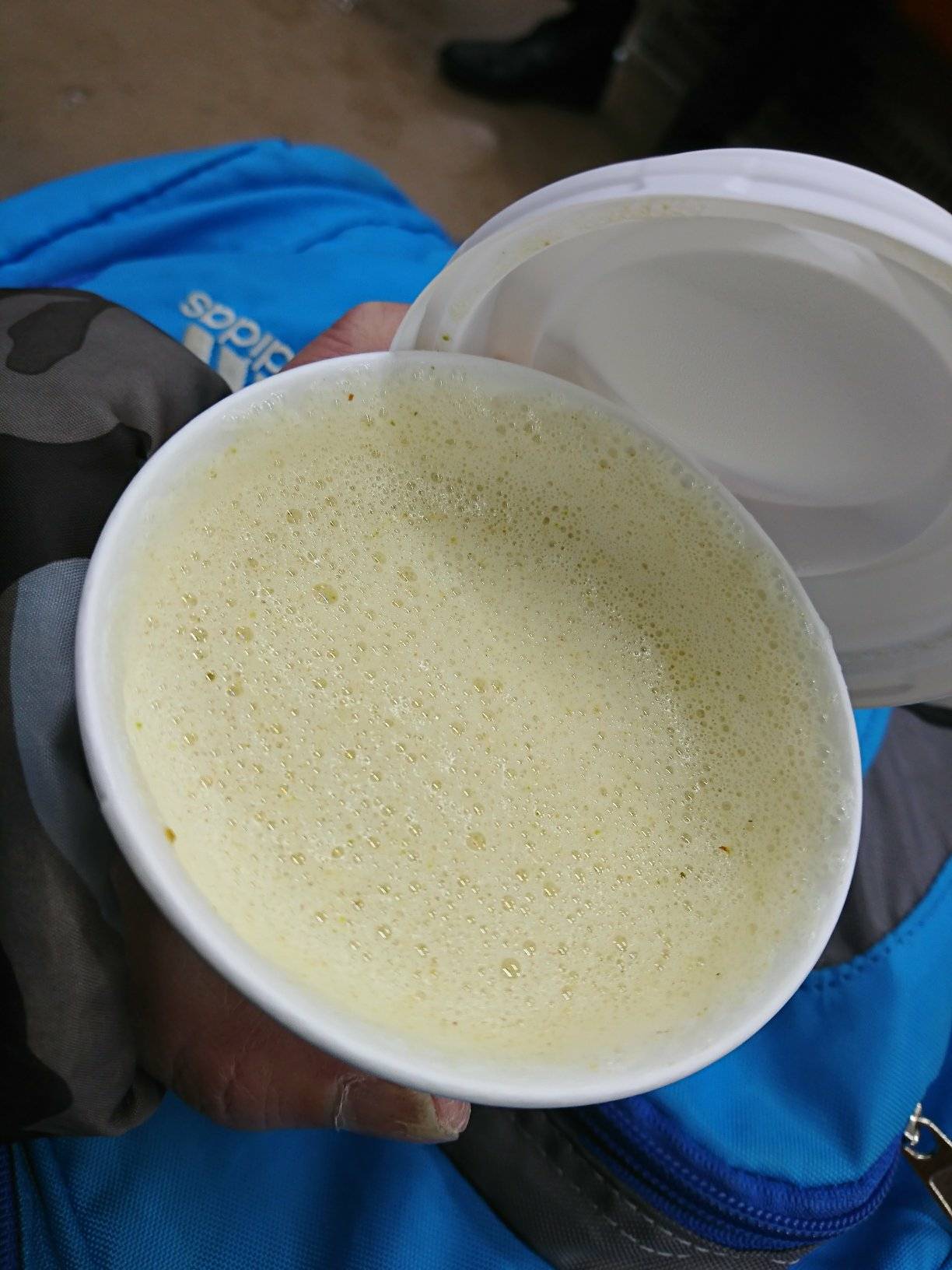 信州くらうど ドリンク 季節のラテ ピスタチオ