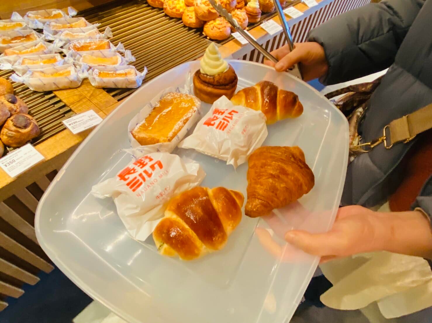 MITCHELLE by truffle BAKERY（ミッチェル バイ トリュフ ベーカリー）&nbsp;パン&nbsp;牛乳パン長野ミルク