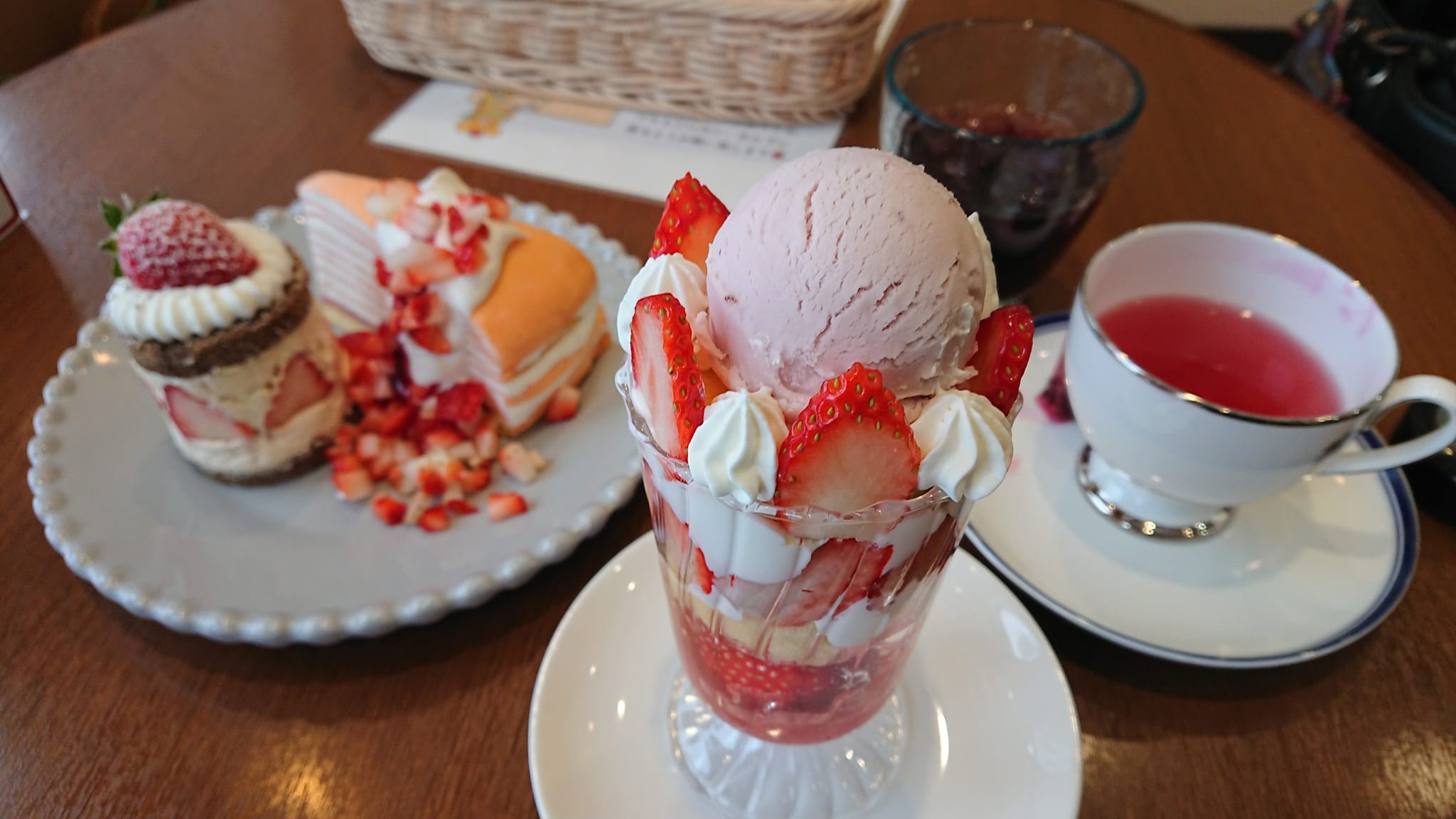 パティスリーヒラノ(cafe HIRANO) ケーキ・タルト,パフェ・サンデー いちごスイーツセット