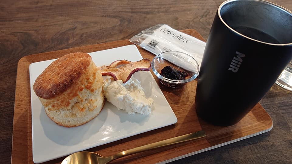 三俣山荘図書室(ミツマタサンソウトショシツ) スコーン forestの焼きたてスコーン