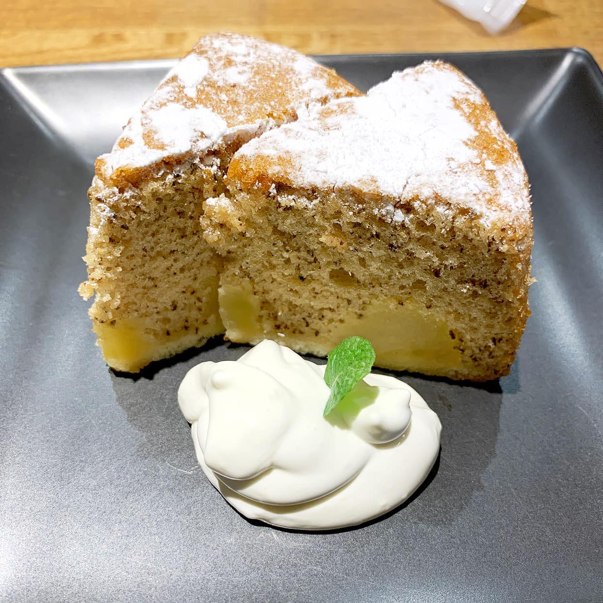 Widow’s Record（ウィドウズレコード）&nbsp;ケーキ・タルト&nbsp;リンゴと紅茶のシフォンケーキ