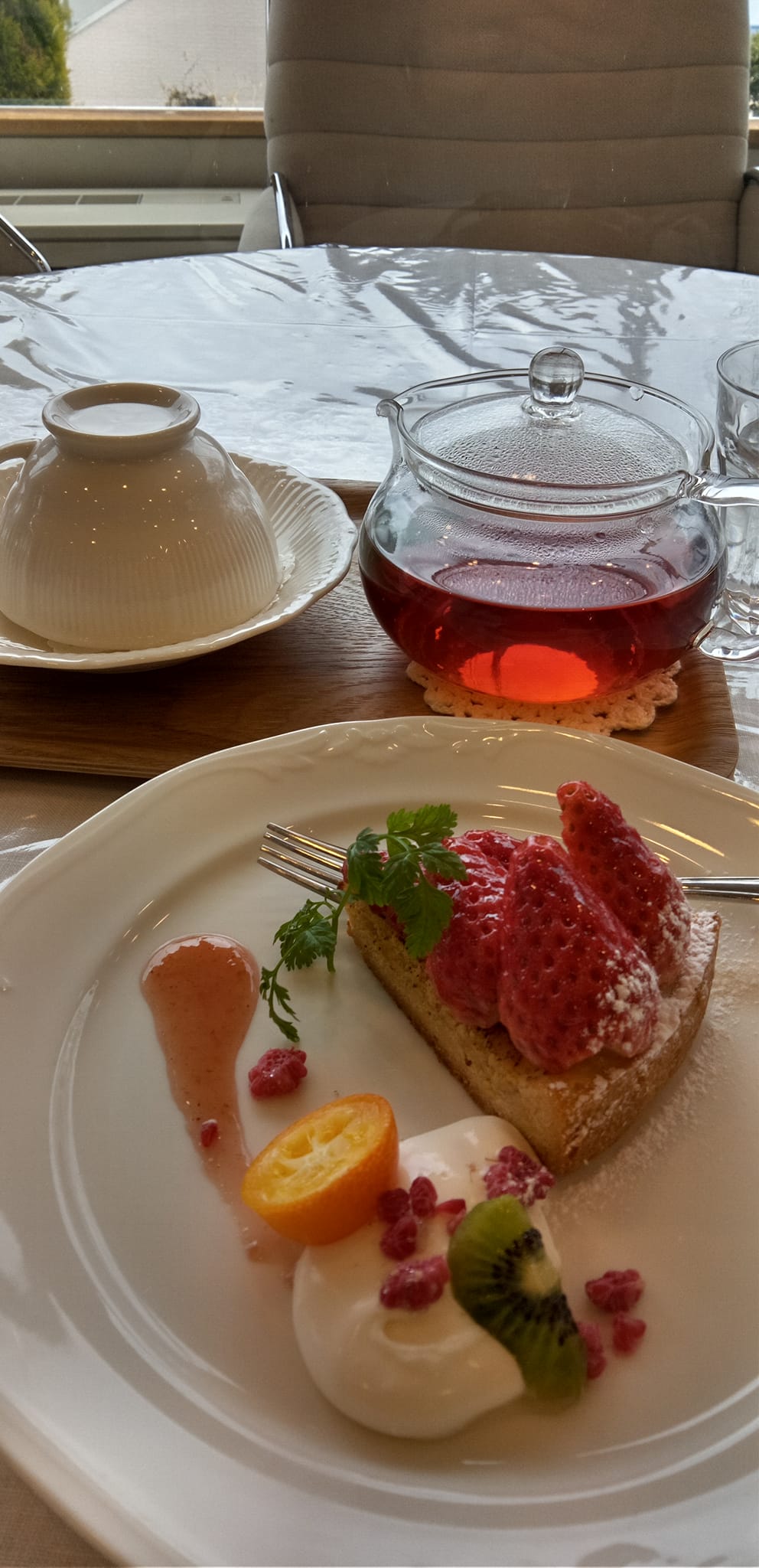 カフェぴろきち ケーキ・タルト イチゴタルト