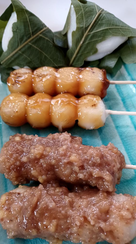 花岡（ハナオカ）&nbsp;お団子&nbsp;胡桃団子&みたらし団子&柏餅