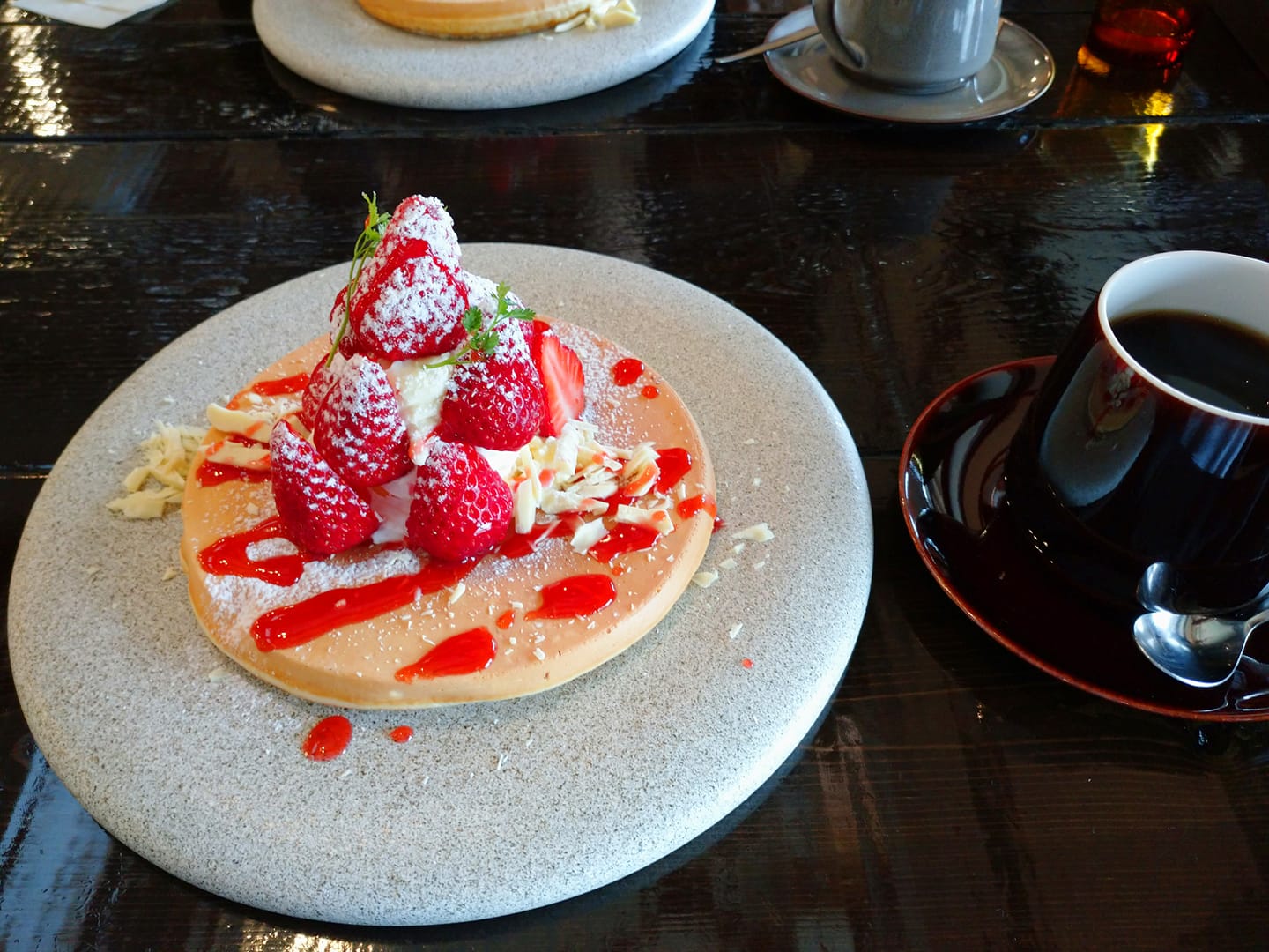 KURANO coffee ホットケーキ イチゴのホットケーキ