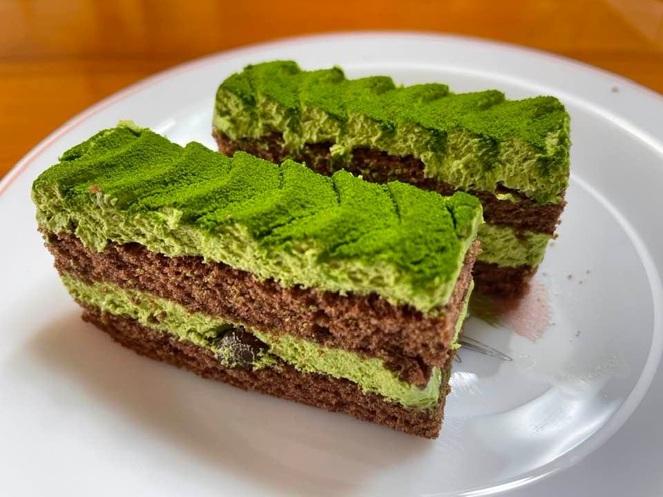 スーパー・コンビニ・その他 ケーキ・タルト 抹茶冷凍ケーキ