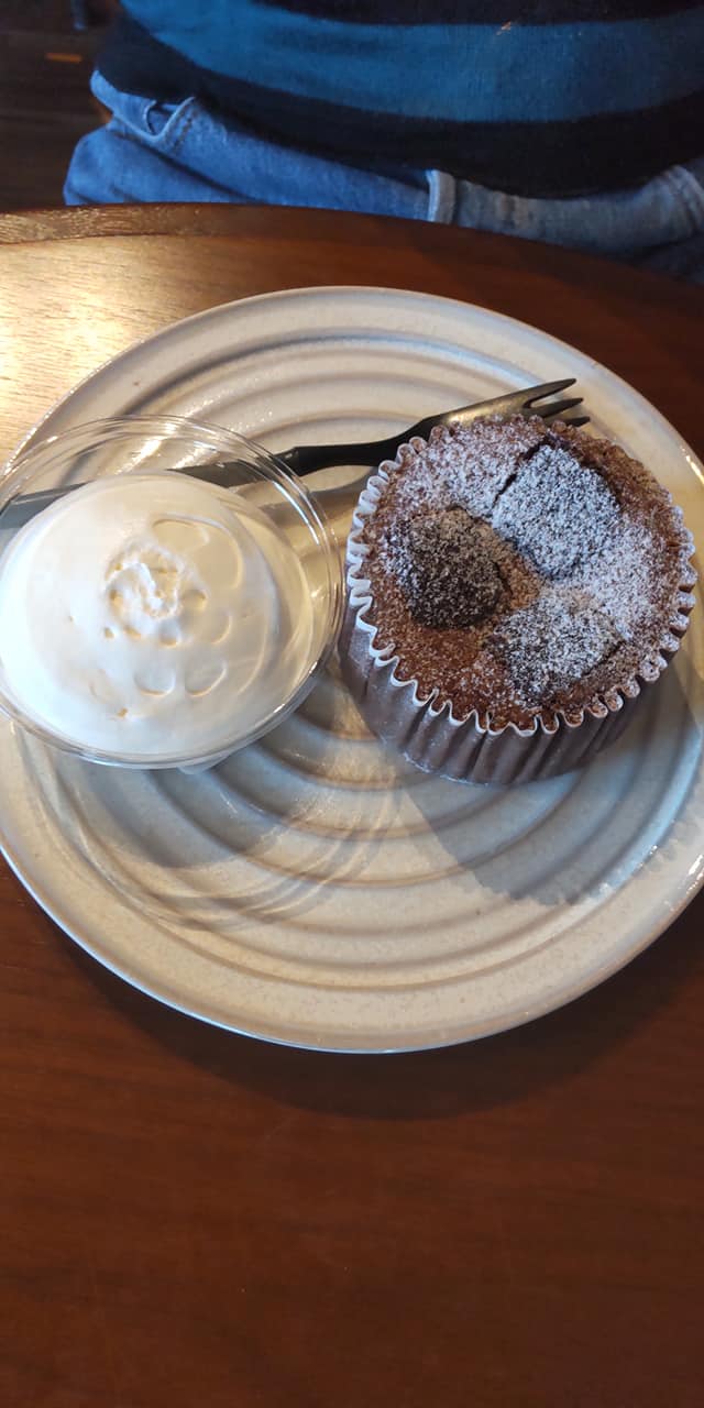 ロンディネッラ チョコレート,チーズ・フロマージュ チョコバスクチーズケーキ&バスクチーズケーキ